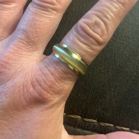 New! **UNISEX** Gold Stainless Steel Think Band Ring - Picture 5 of 5